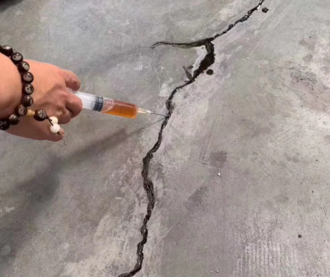 新昌混凝土裂缝修补技术详解​